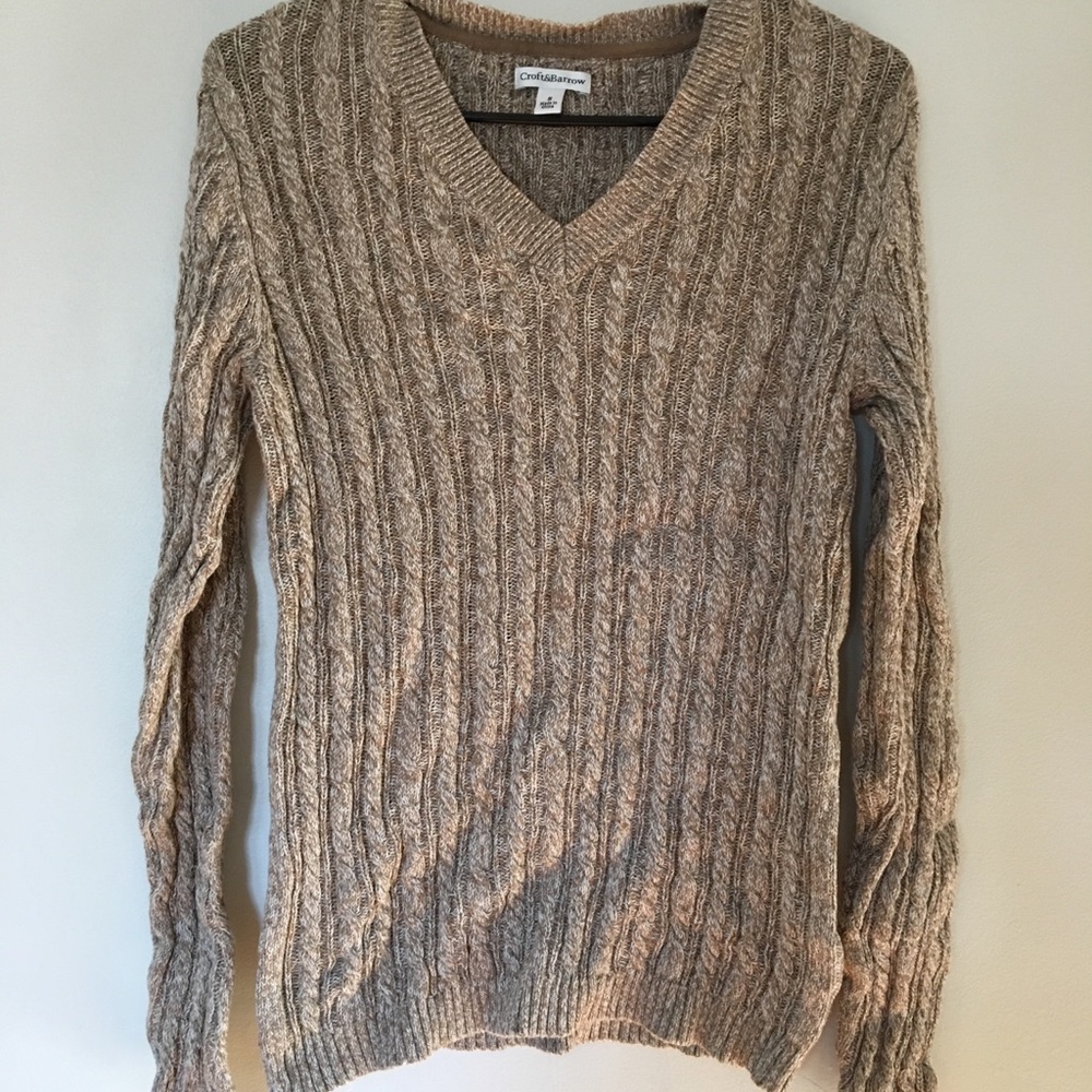 V neck sweater